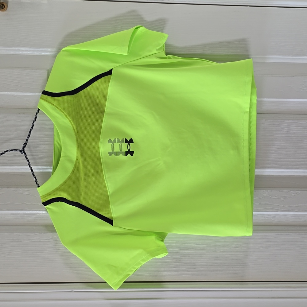UNDER ARMOUR WOMEN'S FLORESCENT GREEN ATHLETIC CROP TOP SIZE LARGE